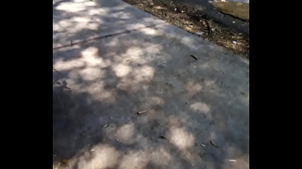 Sentado en un buen lugar con paz 