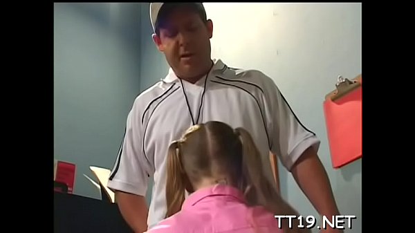 Sultry teacher gives oral sex