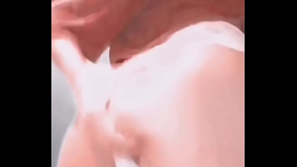 Dana de 26 a&ntilde;os con gusto por el sexo, tr&iacute;os l&eacute;sbico, intercambios y muchas cosas m&aacute;s relativamente al sexo 