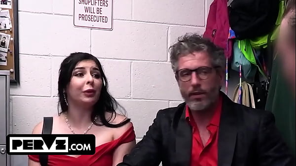 Play MP4 - Desperate Stepdaddy's Punishment&colon; Finger-banging Shoplifting Stepdaughter