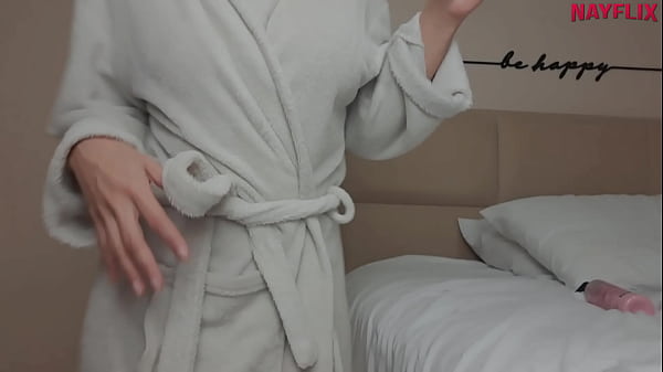 Nonton Passando Aquele Creminho No Corpo Ap&oacute;s O Banho thumbnail