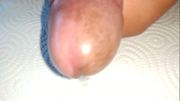 Play MP4 - Eyaculando a la camara 1