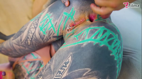 Nonton Tatted Babe Destroyed By Huge Italian Cock &ndash; Deep Gags, Atm, Gapes & -body Cumshot thumbnail