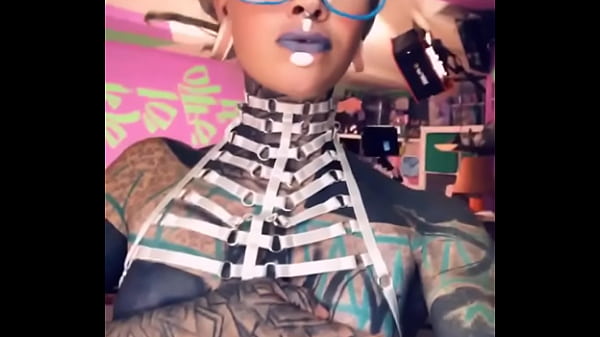 How do you like my makeup matches the glasses #makeuplooks #styledright #glassesfashion#anuskatz #annuschkatz 