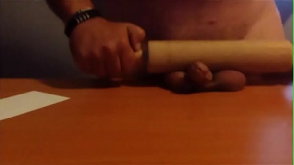 Play MP4 - Quick Office Cumshot