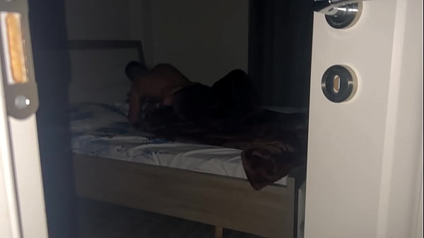 Play MP4 - Real Sex at Home&comma; Kissing & Passionate Hard Fucking Missionary&excl;&excl;