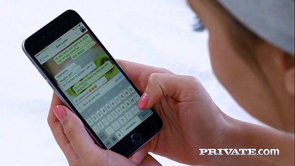 Play MP4 - Flexible Teen Ally Breelsen Loves Yoga and DP