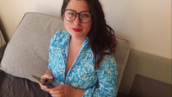 I'm Shoked! Stepson Cums In Stepmom Thinking That She In Her Husband's Absence thumbnail