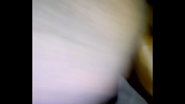 Dando o cu para a esposa 