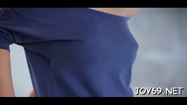 Sex appeal Hayden W. fucks herself with fake penis like crazy 