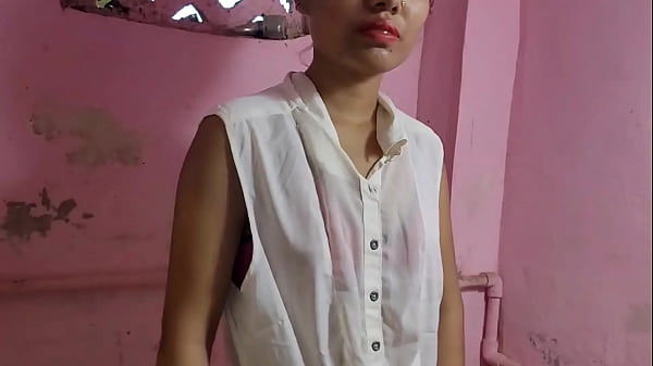 Play MP4 - भाभी बाथरूम में बैठी थी तो देवर ने देखा और सीधा अंदर जाकर भाभी को चोद दिया