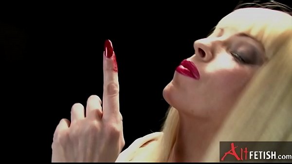 EMILY_MARILYN_DEADLY HOOKER