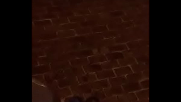 Esta morra le gusta mamar de madrugada 