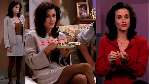 Friends star courtneys'sc legs 