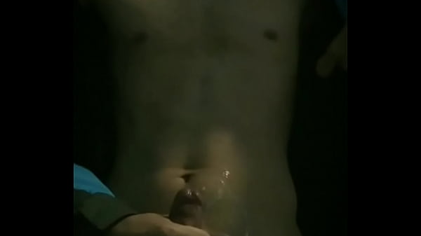 Play MP4 - 學生火車上打手槍