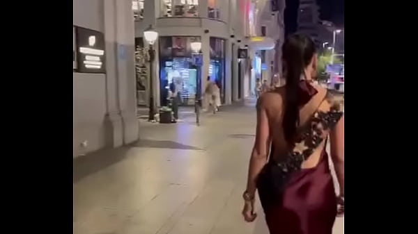 Modelo Pornô Sensual Faz Cena Quente Com Parceiro Experiente