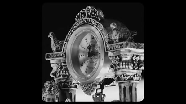 Nonton Llorenarmys thumbnail