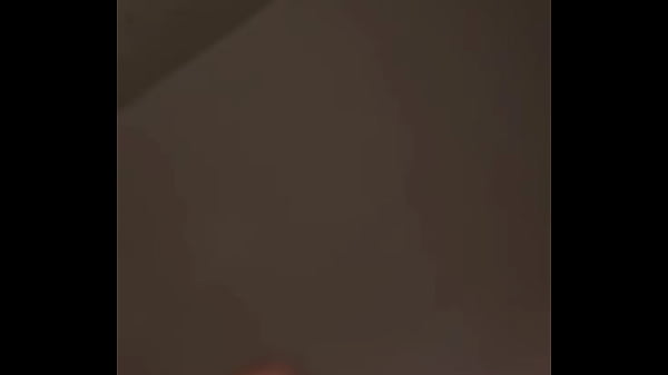 Booty bounce in hijab &ndash_ Arab Muslim slut shows off thick ass in slow nasty solo clip