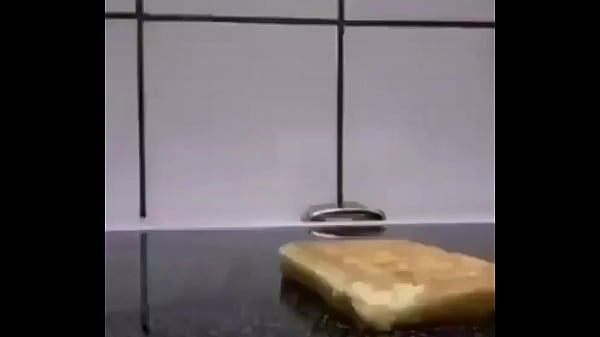 Nonton Video Tostada thumbnail