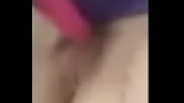 Nonton 40 Year Old M*** Has To Make Herself Get Off thumbnail