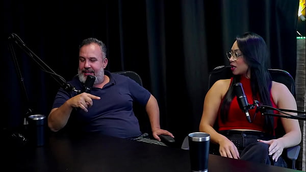 A mulher colocou tudo na boca participa de_cenas lesbo queriam ver_seu pau_para o reconhecer e nãogozava_por quêBinho TED Ted Oficial WATCH ON_SHEER RED