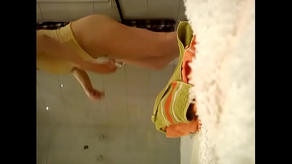Tetona espiada en la ducha 
