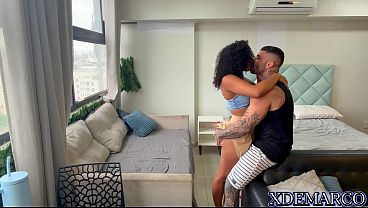 Nonton Voc&ecirc; Precisa Ver Essa Milf Sentando Sua Bunda Gigante Massageando O Cacete thumbnail