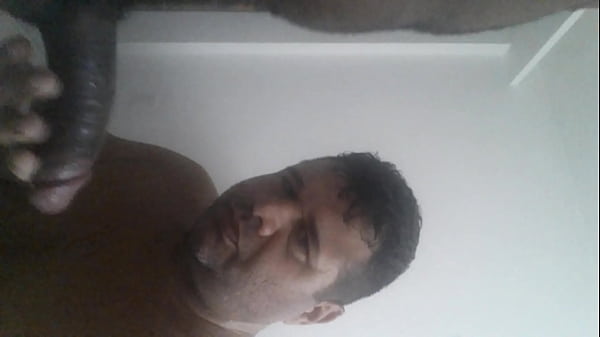 Chic&atilde;o da FestaDoApe e suas transas com machos pseudos-heteros ativos 