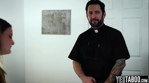 Play MP4 - Horny mature priest gives in to temptation of big ass chubby teen