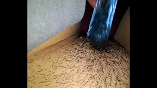 Play MP4 - Mujer con su dildo