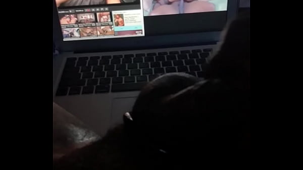 Play MP4 - Stroking my dick to some split screen porn&comma; the best of both worlds &num;Bi