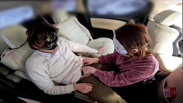 Play MP4 - 人妻を車に連れ込み旦那の車の横でタイツを破られセックスさせられる変態