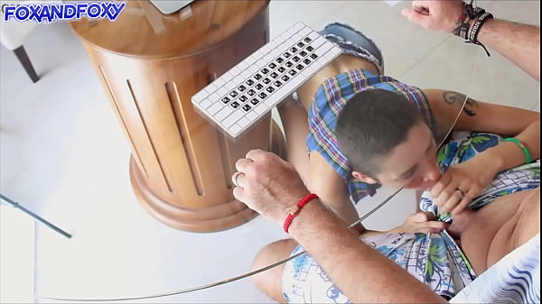 4K Hot teen_does deep blowjob under_table