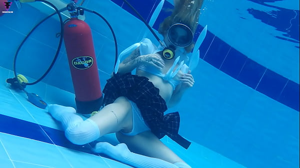 Play MP4 - sexy Ashlee Rose pool scuba school 746 Release week49