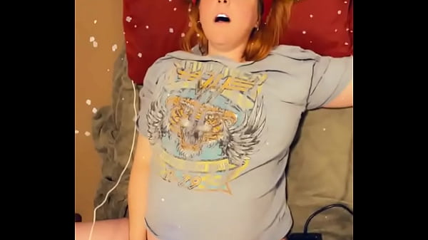 25 days of Christmas...ORGASMS! Day 4#pregnant #christmas #orgasm #eyeroll #eyerolling 