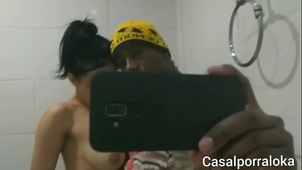 uma rapidinha no banheiro da emi rippi_com jeferson dotadoo deu ruim pra nois (ASSISTA COMPLETO NO RED)