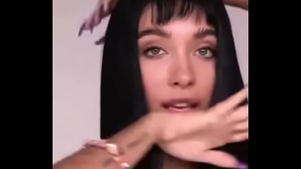 Las tetas de maria becerra esta para chuparle las tetas mia morrr la mari 