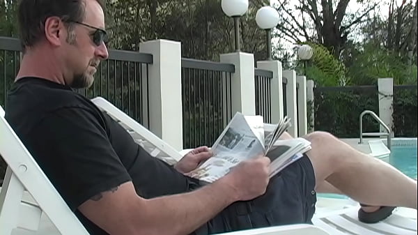 Nonton Meredith Is A Teen Sensation Throught The Industry thumbnail