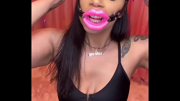 Want me to suck you like this 