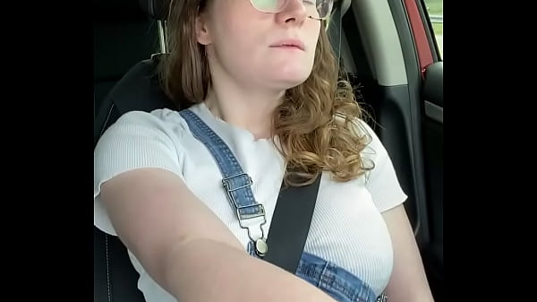 Play MP4 - Nerdy Country Girl Rubs Herself in her Car