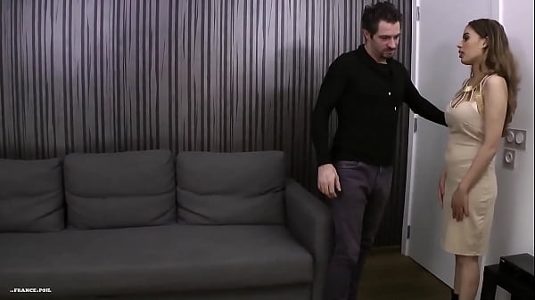 Masseusebeurette s occupe bien_de son client