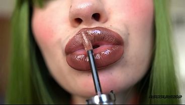 Cute Elf Girl Kisses You With Plump Sweety Lips thumbnail
