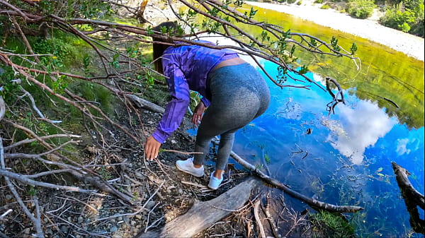 Play MP4 - My girlfriend is wild&excl; She wants to fuck everywhere