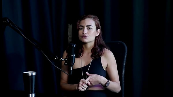 A m&atilde;e descobriu a sua orgia, ainda n&atilde;o gravou com travesti, decidiu parar pra se curar, e foi chamada de "atriz porn&ocirc; evang&eacute;lica" - Kamilla Werneck (SHEER/RED) 