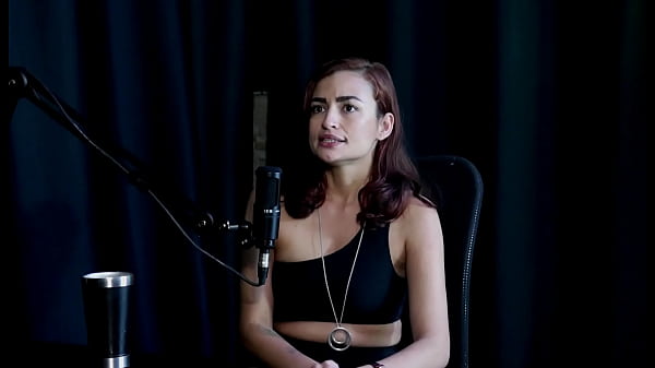 A mãe descobriua sua orgia ainda não_gravou com travesti decidiu parar pra securar efoi chamada de_atriz pornô evangélicaKamillaWerneckSHEER RED