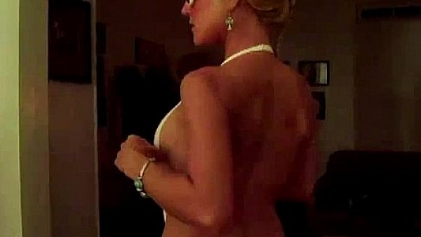 Dagfs - She Tastes Him With Passion 