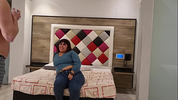 Morocha Argentina Graba Su Primer Video Porno Con Un Colombiano thumbnail