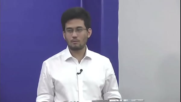 Kim comendo coppolla