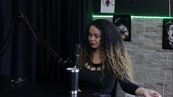 Nonton Morena Safada Faz Stripper Ap&oacute;s Falar Das Exig&ecirc;ncias De Se Fazer Uma Live, E Participou De Uma Suruba Sem Consentimento - Charlottye (watch On: Sheer/red) thumbnail