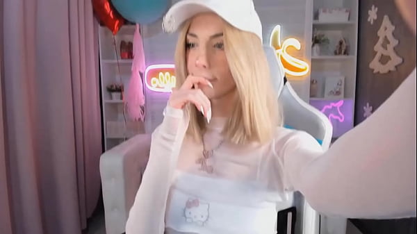 Nonton Sexy Trans So Beautiful thumbnail